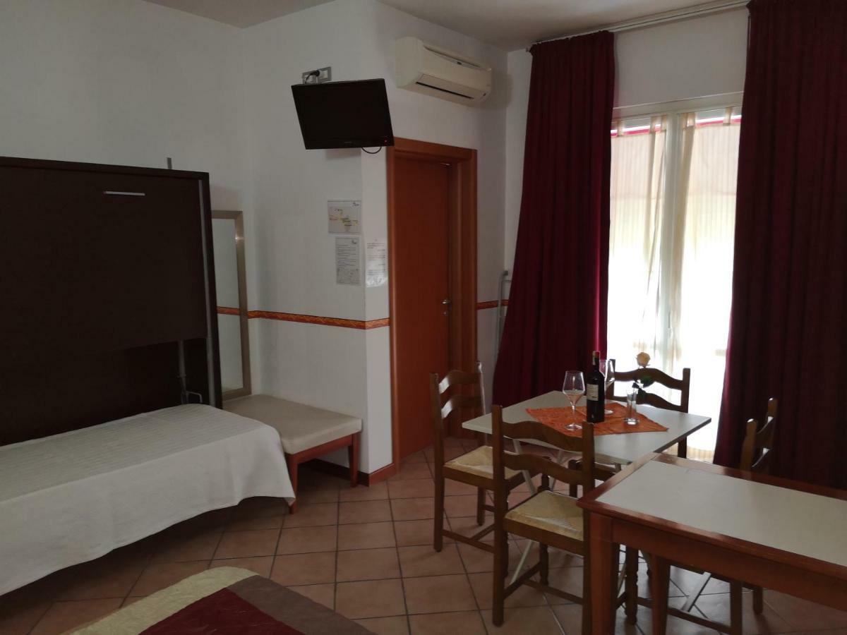 Ca' Del Sasso Pensionat Verona Exteriör bild
