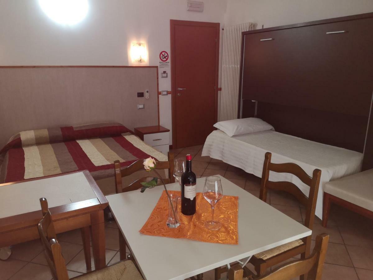 Ca' Del Sasso Pensionat Verona Exteriör bild